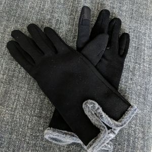 Black Knit Gloves with Touchscreen Finger